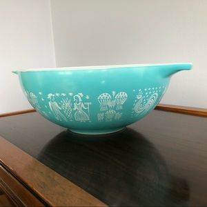 Pyrex Amish Butterprint